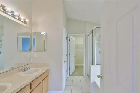 7413 Dragon Fly Loop Gibsonton FL 33534
