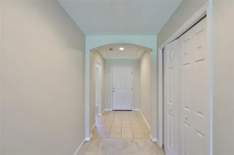 7413 Dragon Fly Loop Gibsonton FL 33534