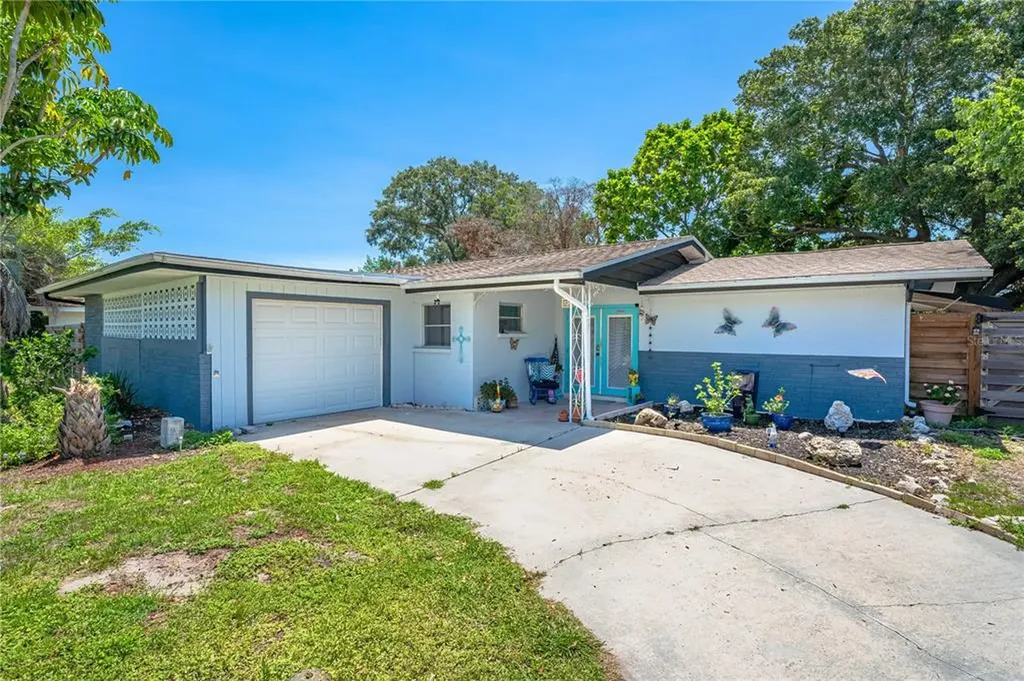2711 Croton Avenue Sarasota FL 34239