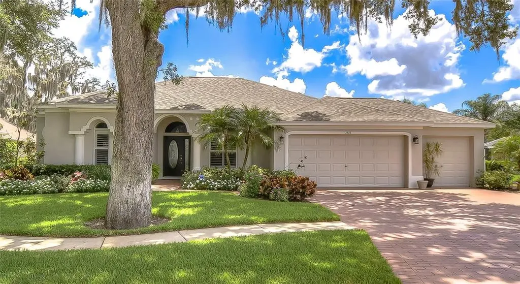 1137 Split Silk Street Valrico FL 33594