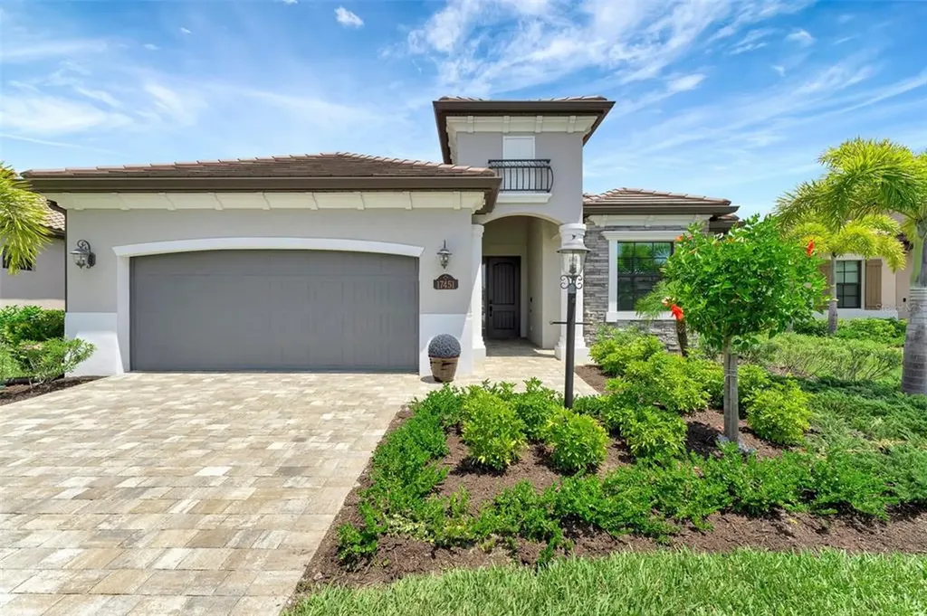 17451 Hickok Belt Loop Bradenton FL 34211