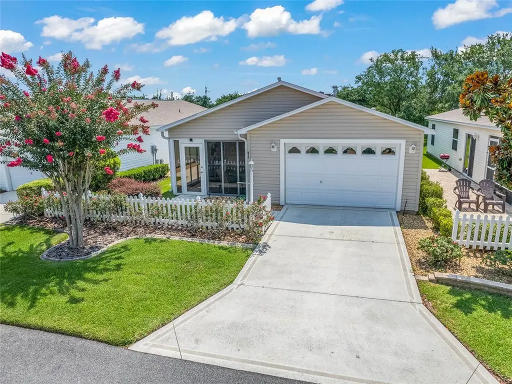 817 Carnegie Court The Villages FL 32162