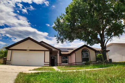 2923 Pembridge Street Kissimmee FL 34747