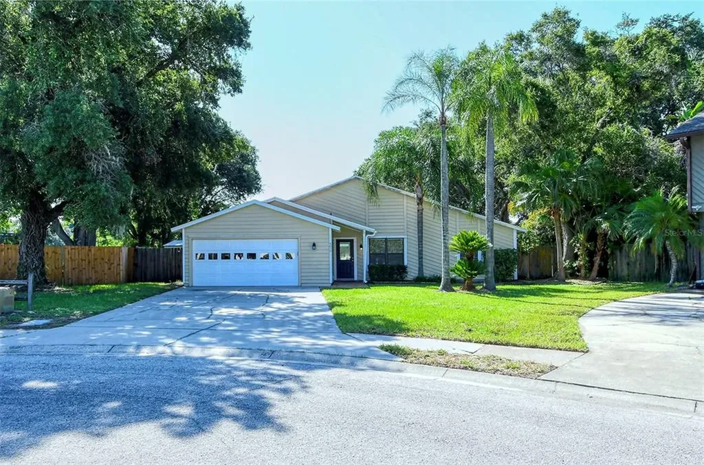 4828 Glenbrooke Drive Sarasota FL 34243