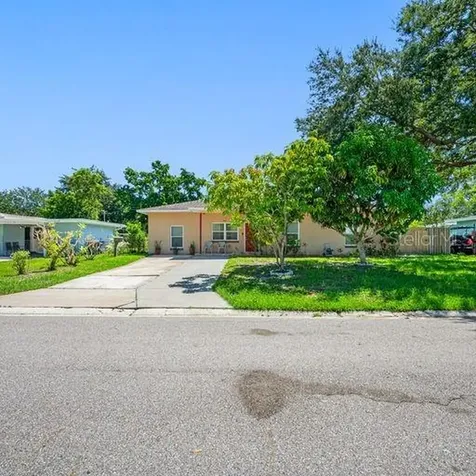 3277 56th Way N St Petersburg FL 33710