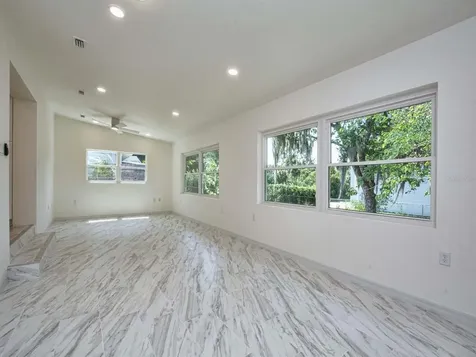 510 E 1st Avenue Mount Dora FL 32757