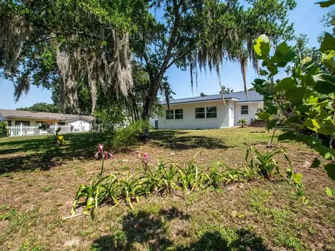510 E 1st Avenue Mount Dora FL 32757