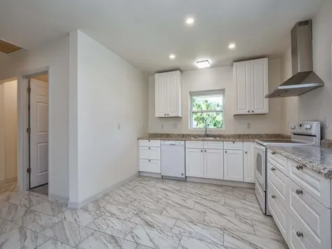 510 E 1st Avenue Mount Dora FL 32757