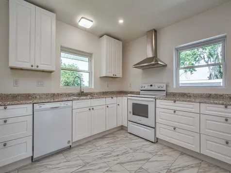 510 E 1st Avenue Mount Dora FL 32757
