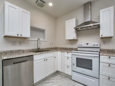 510 E 1st Avenue Mount Dora FL 32757