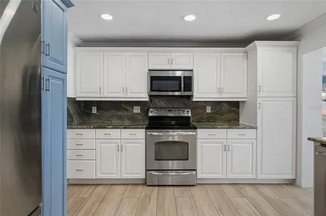 4360 39th Street S St Petersburg FL 33711