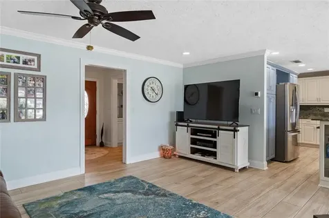 4360 39th Street S St Petersburg FL 33711