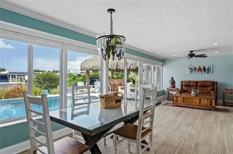 4360 39th Street S St Petersburg FL 33711