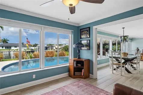 4360 39th Street S St Petersburg FL 33711