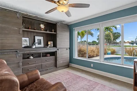 4360 39th Street S St Petersburg FL 33711