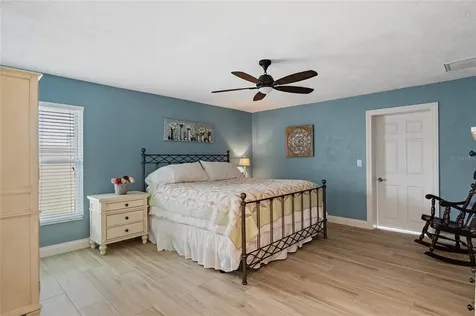 4360 39th Street S St Petersburg FL 33711