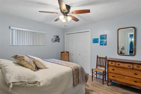 4360 39th Street S St Petersburg FL 33711