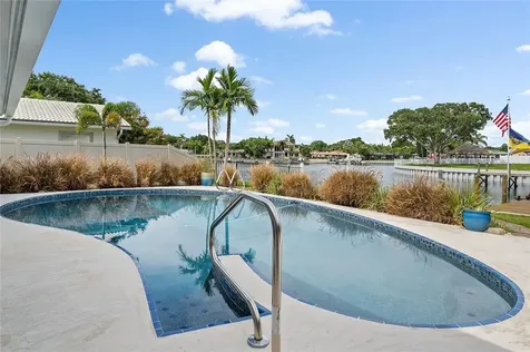4360 39th Street S St Petersburg FL 33711