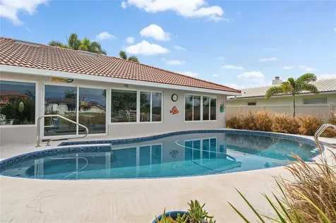 4360 39th Street S St Petersburg FL 33711
