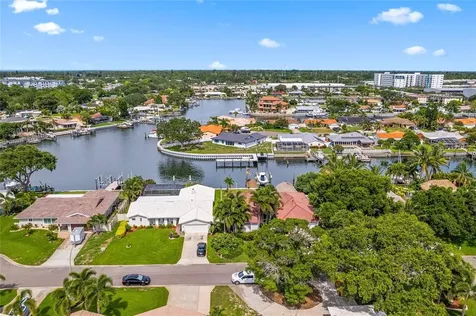 4360 39th Street S St Petersburg FL 33711