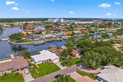 4360 39th Street S St Petersburg FL 33711