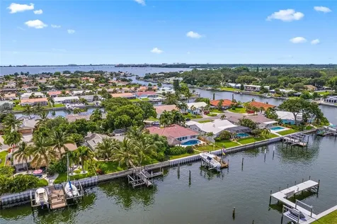 4360 39th Street S St Petersburg FL 33711
