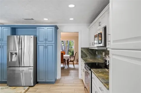 4360 39th Street S St Petersburg FL 33711