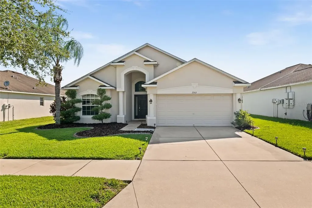 2242 Colville Chase Drive Ruskin FL 33570