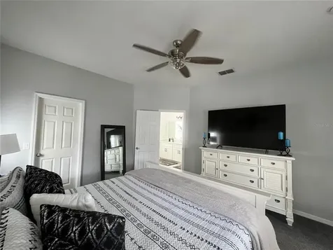910 Oxford Drive Davenport FL 33897