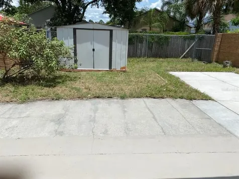 2401 N End Street Orlando FL 32837