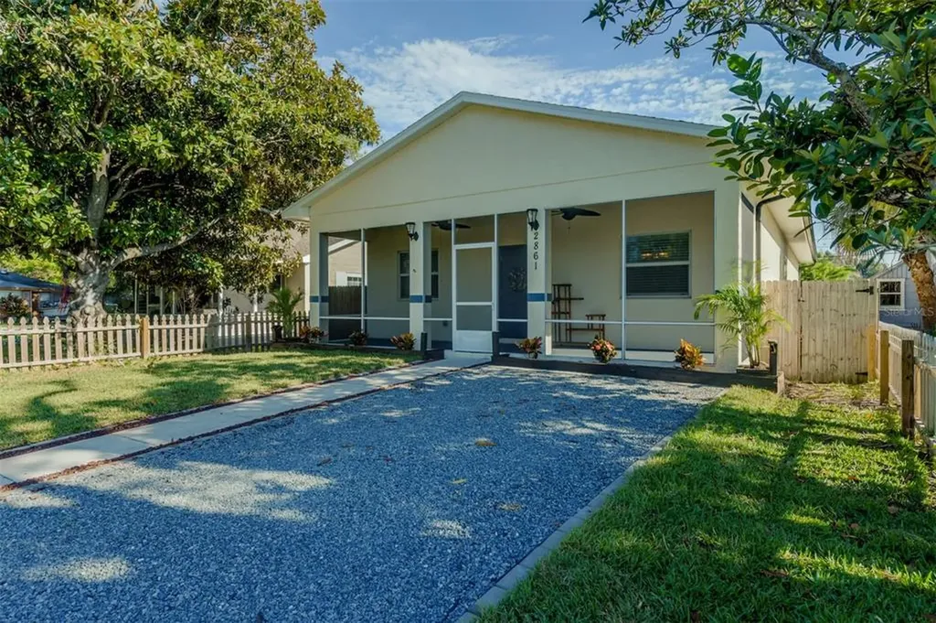 2861 41st Avenue N St Petersburg FL 33714