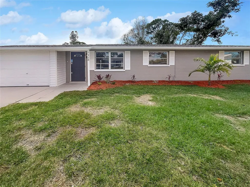 7428 Cass Circle Sarasota FL 34231