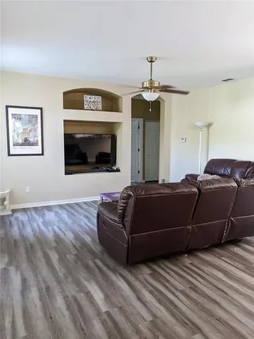 4301 Barret Avenue Plant City FL 33566