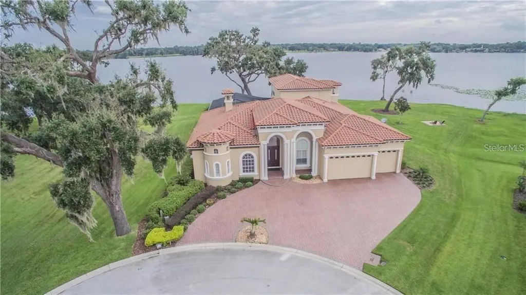 4879 Island Shores Lane Lakeland FL 33809