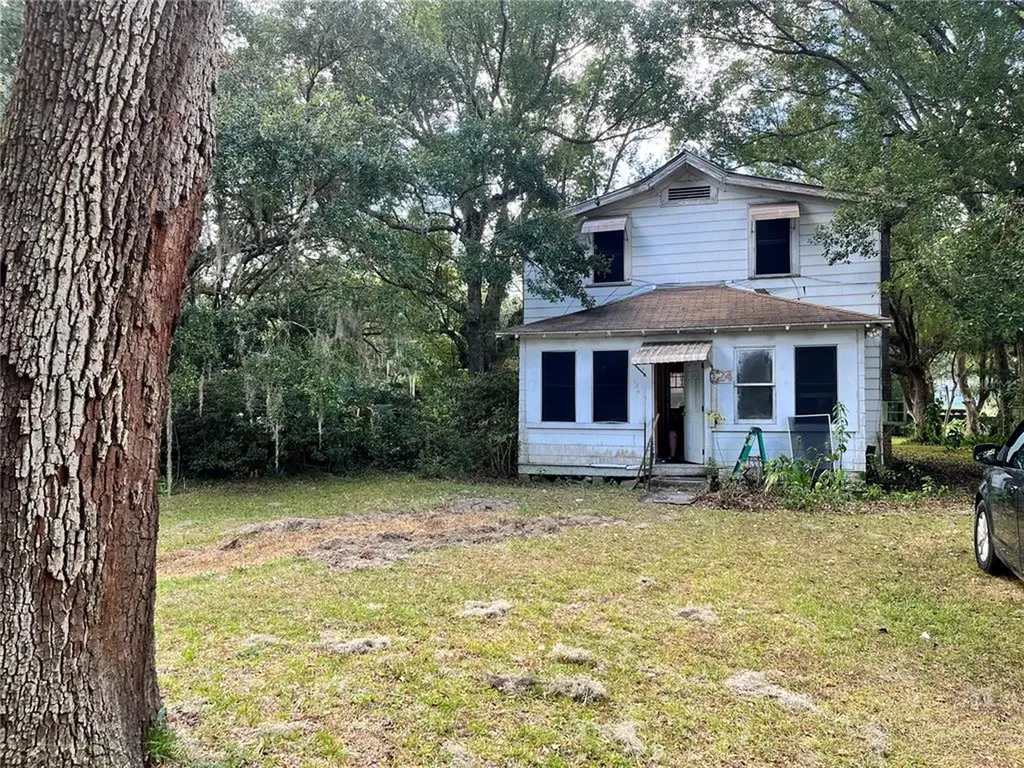 124 Rosemary Avenue Lady Lake FL 32159