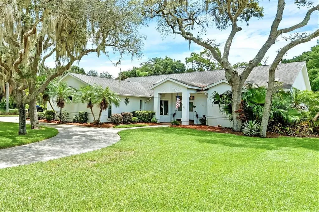 11430 Lake Eustis Drive Leesburg FL 34788