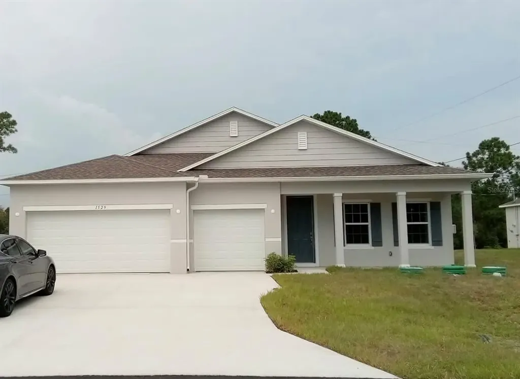 1529 Painter Street SE Palm Bay FL 32909