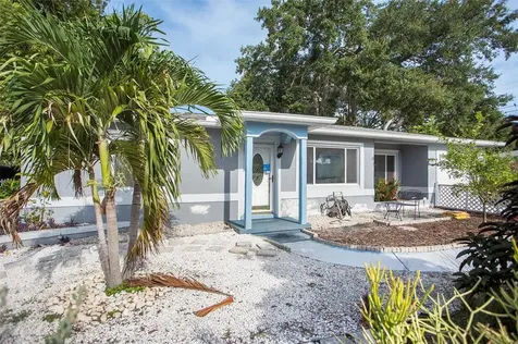 2400 Leslee Lake Drive N St Petersburg FL 33713