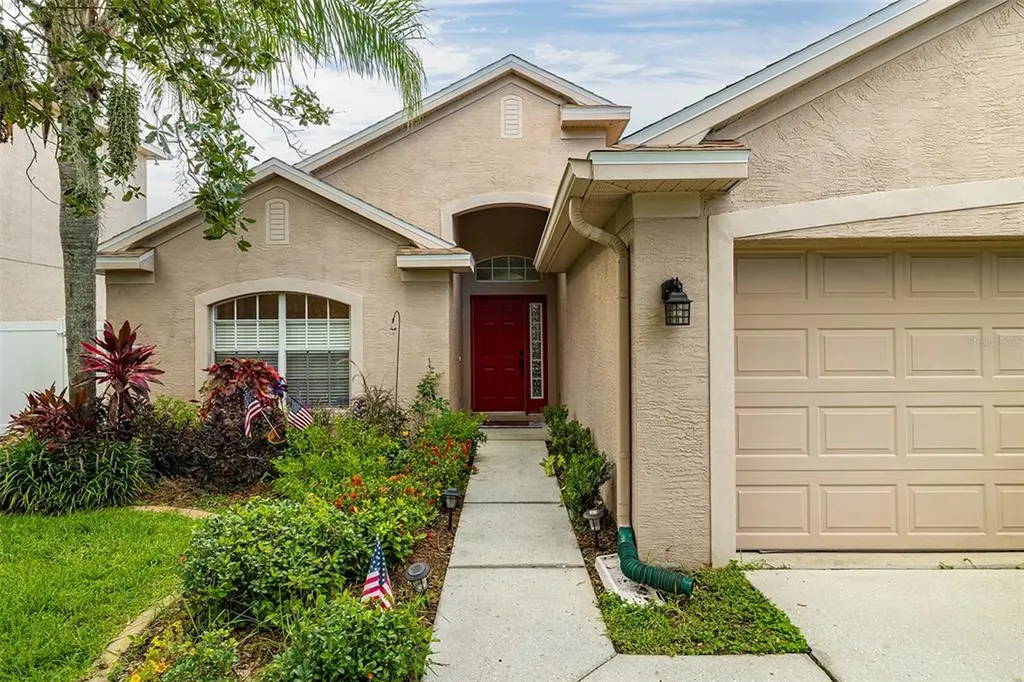12239 Bishopsford Drive Tampa FL 33626