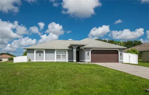 1410 NE 7th Place Cape Coral FL 33909