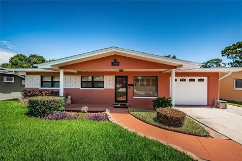 3025 35th Avenue S St Petersburg FL 33712