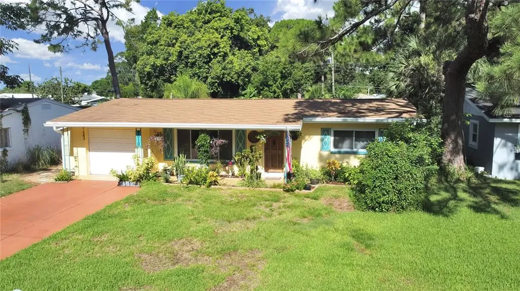 9010 1st Street N St Petersburg FL 33702