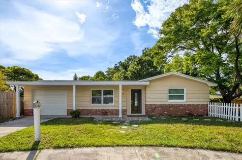 3303 Colchester Court Holiday FL 34691