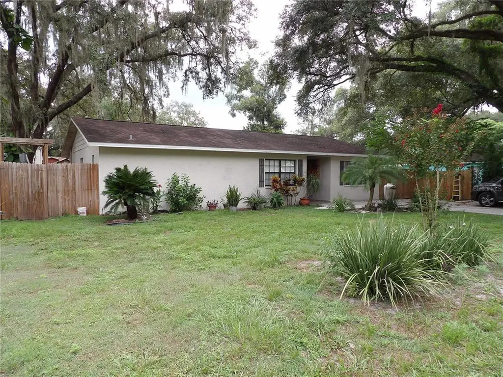 38107 Salem Avenue Zephyrhills FL 33541