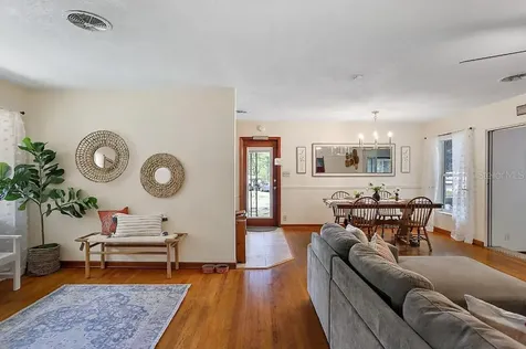 800 Hickory Avenue Leesburg FL 34748