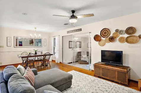 800 Hickory Avenue Leesburg FL 34748