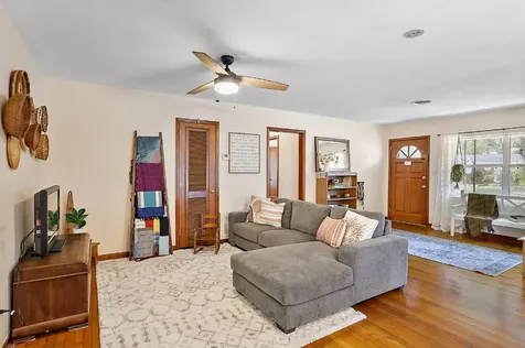 800 Hickory Avenue Leesburg FL 34748