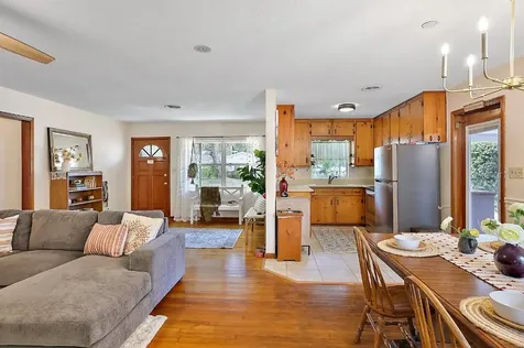 800 Hickory Avenue Leesburg FL 34748
