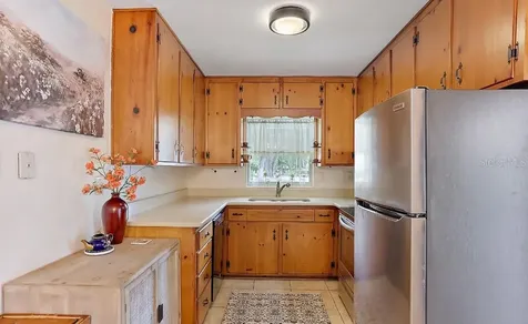 800 Hickory Avenue Leesburg FL 34748