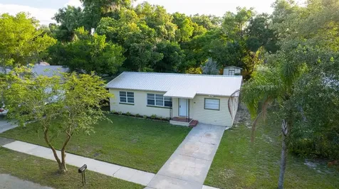 118 S High Street Deland FL 32720